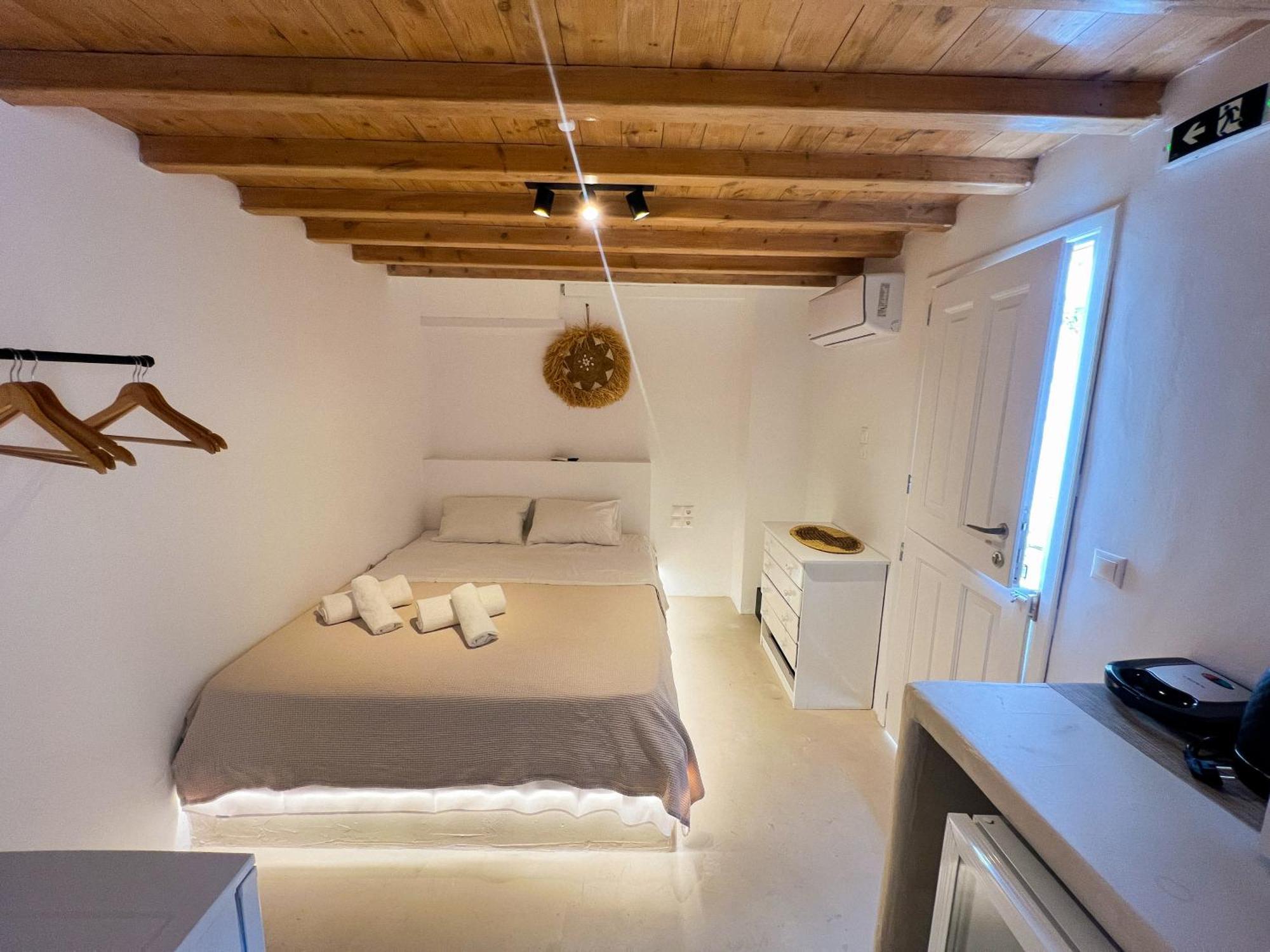 Kamara Residence & Suites Mykonos Town Esterno foto